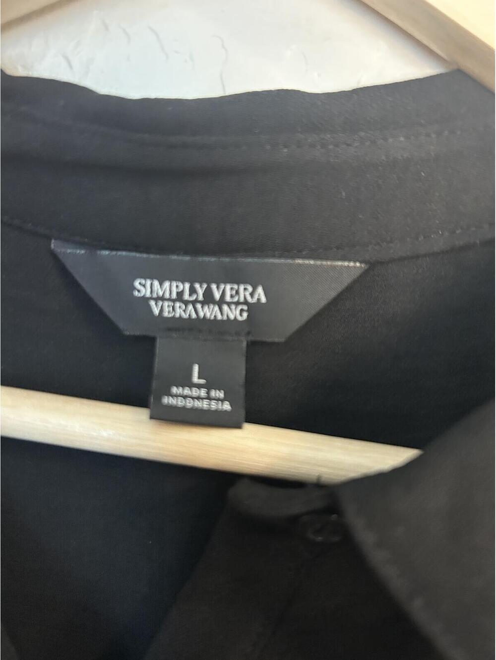 Simply Vera Vera Wang Black Sleeveless Ruffle Hem Blouse Top Size L - Picture 3 of 8